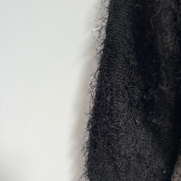 Cute sweater - Picture 3 of 4